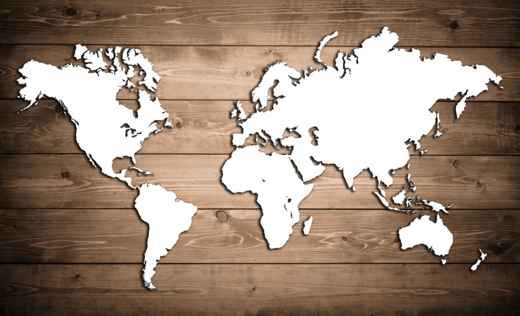 Obraz Mapa světa na dřevu 90x60  cm